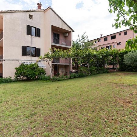 Apartment Milka Rovinj Bagian luar foto