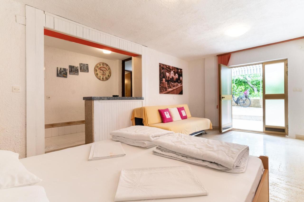 Apartment Milka Rovinj Bagian luar foto