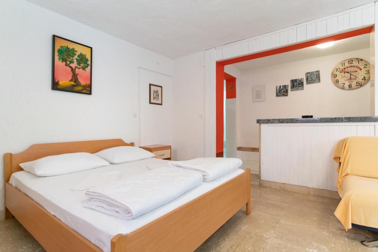 Apartment Milka Rovinj Bagian luar foto
