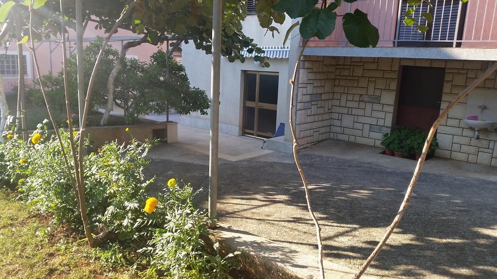 Apartment Milka Rovinj Bagian luar foto